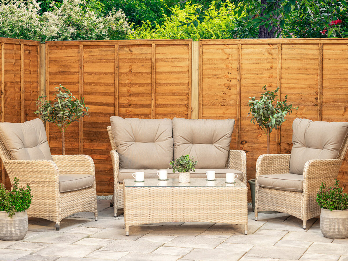 4 Seat Aluminium Rattan Sofa Set with 2 Coffee Tables