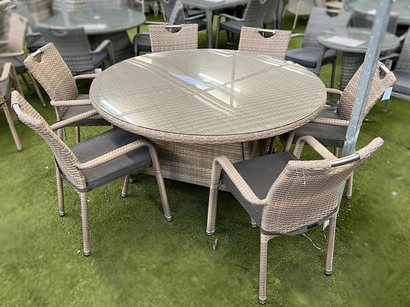 Sharnford Stacking 6 Seater Round Rattan Dining Set in Cappuccino